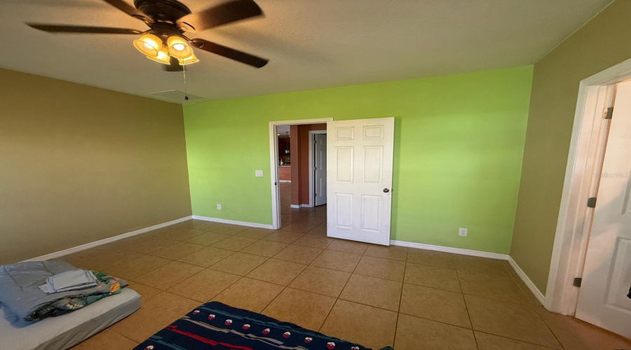 DAVENPORT, Florida 33837, 4 Bedrooms Bedrooms, ,2 BathroomsBathrooms,Residential,For Sale,SAMUEL,0,MFRO6283986
