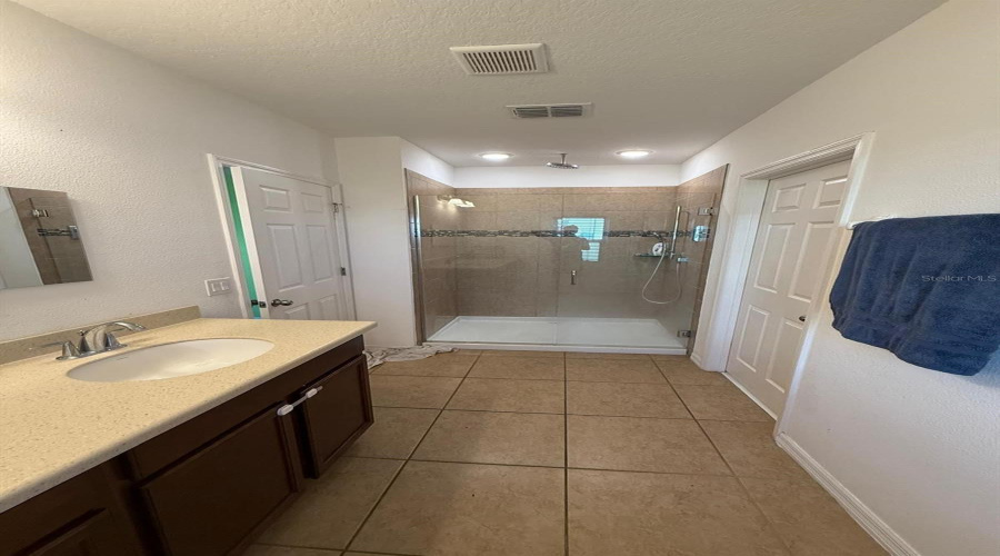 DAVENPORT, Florida 33837, 4 Bedrooms Bedrooms, ,2 BathroomsBathrooms,Residential,For Sale,SAMUEL,0,MFRO6283986