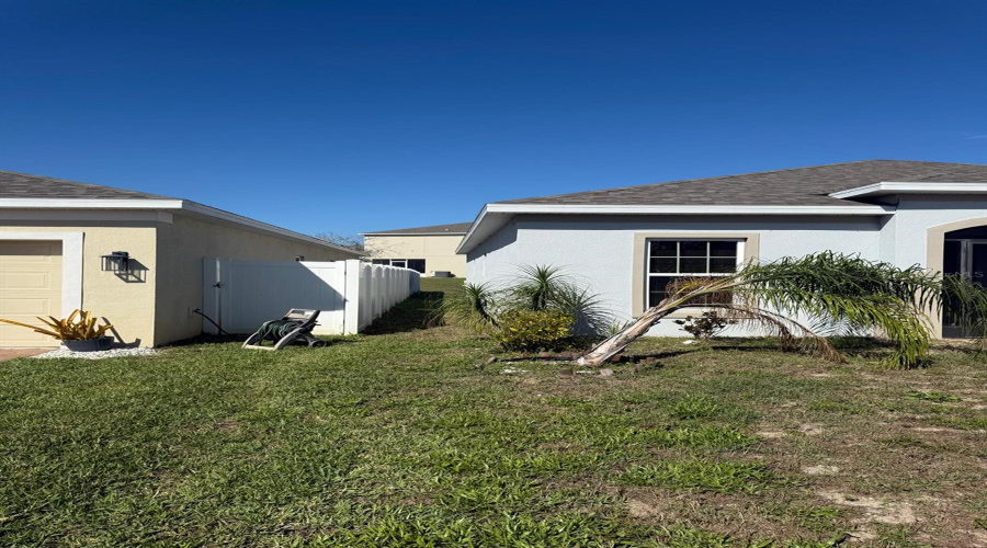 DAVENPORT, Florida 33837, 4 Bedrooms Bedrooms, ,2 BathroomsBathrooms,Residential,For Sale,SAMUEL,0,MFRO6283986