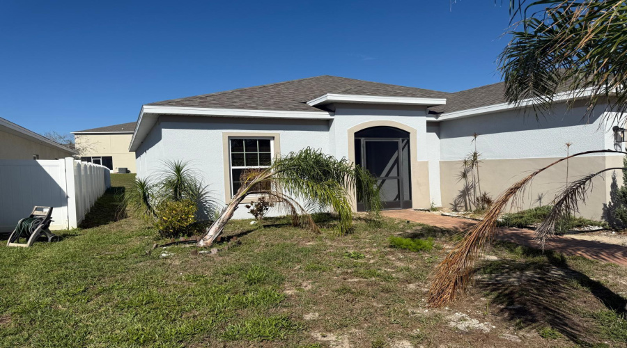 DAVENPORT, Florida 33837, 4 Bedrooms Bedrooms, ,2 BathroomsBathrooms,Residential,For Sale,SAMUEL,0,MFRO6283986