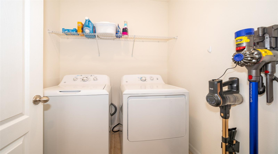 KISSIMMEE, Florida 34747, 3 Bedrooms Bedrooms, ,2 BathroomsBathrooms,Residential,For Sale,TUSCAN CYPRESS,0,MFRS5121393