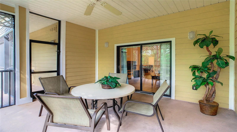 KISSIMMEE, Florida 34747, 2 Bedrooms Bedrooms, ,2 BathroomsBathrooms,Residential,For Sale,PIRATES RETREAT,0,MFRO6284556