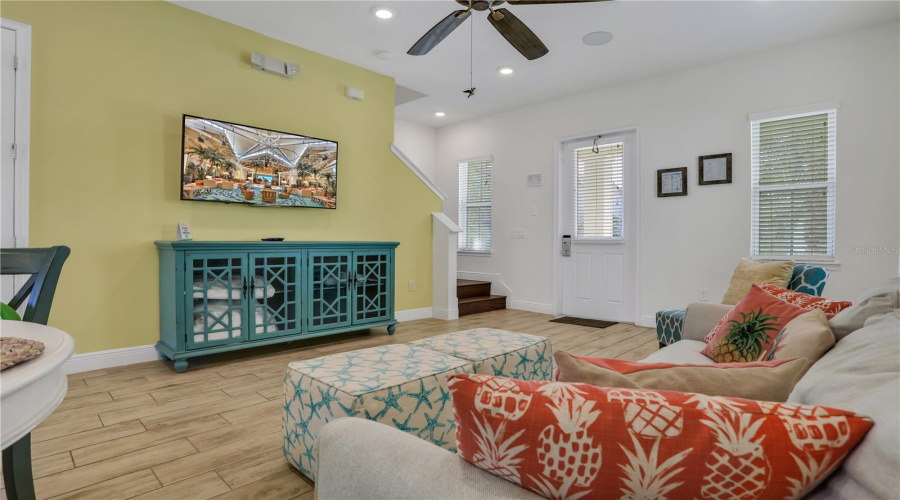 KISSIMMEE, Florida 34747, 2 Bedrooms Bedrooms, ,2 BathroomsBathrooms,Residential,For Sale,FLIP FLOP,0,MFRO6284320