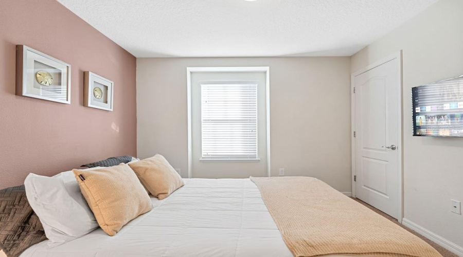 KISSIMMEE, Florida 34747, 5 Bedrooms Bedrooms, ,4 BathroomsBathrooms,Residential,For Sale,GENEVE,0,MFRO6284623