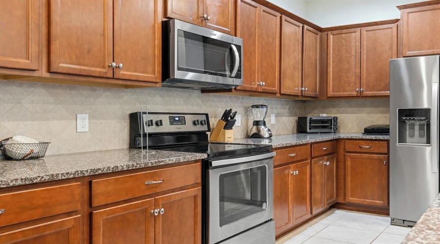 KISSIMMEE, Florida 34747, 5 Bedrooms Bedrooms, ,4 BathroomsBathrooms,Residential,For Sale,GENEVE,0,MFRO6284623