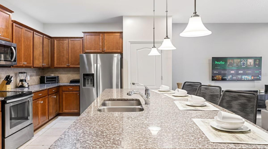 KISSIMMEE, Florida 34747, 5 Bedrooms Bedrooms, ,4 BathroomsBathrooms,Residential,For Sale,GENEVE,0,MFRO6284623