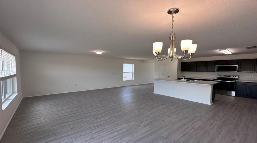 DAVENPORT, Florida 33896, 3 Bedrooms Bedrooms, ,2 BathroomsBathrooms,Residential,For Sale,OSCRAFT,0,MFRS5121549