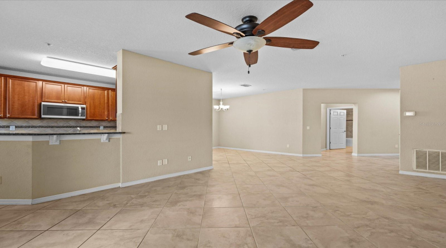 DAVENPORT, Florida 33896, 2 Bedrooms Bedrooms, ,2 BathroomsBathrooms,Residential,For Sale,BELLA VIDA,MFRO6284717