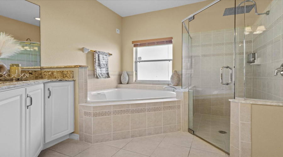 KISSIMMEE, Florida 34746, 4 Bedrooms Bedrooms, ,3 BathroomsBathrooms,Residential,For Sale,NAVIGATOR,0,MFRO6284777