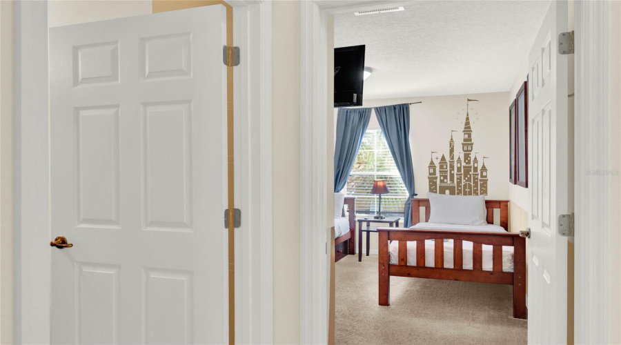 KISSIMMEE, Florida 34747, 3 Bedrooms Bedrooms, ,2 BathroomsBathrooms,Residential,For Sale,YELLOW LANTANA,0,MFRO6282664