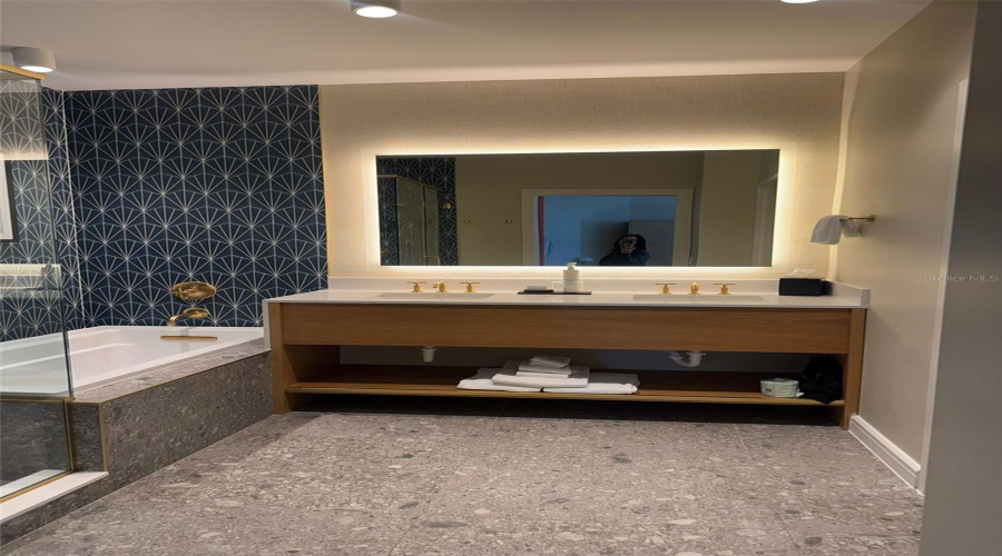 KISSIMMEE, Florida 34747, 1 Bedroom Bedrooms, ,1 BathroomBathrooms,Residential,For Sale,SUNSET WALK,0,MFRTB8355582