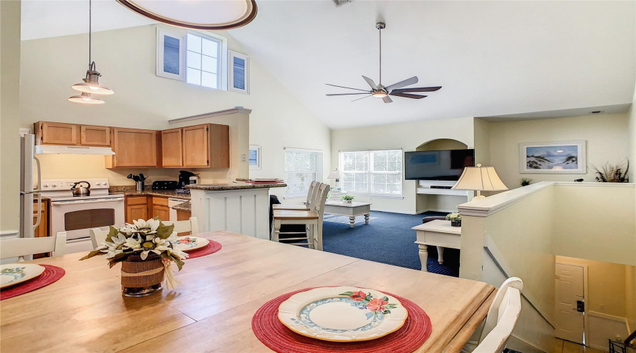 KISSIMMEE, Florida 34746, 2 Bedrooms Bedrooms, ,2 BathroomsBathrooms,Residential,For Sale,BONFIRE BEACH,0,MFRO6285227
