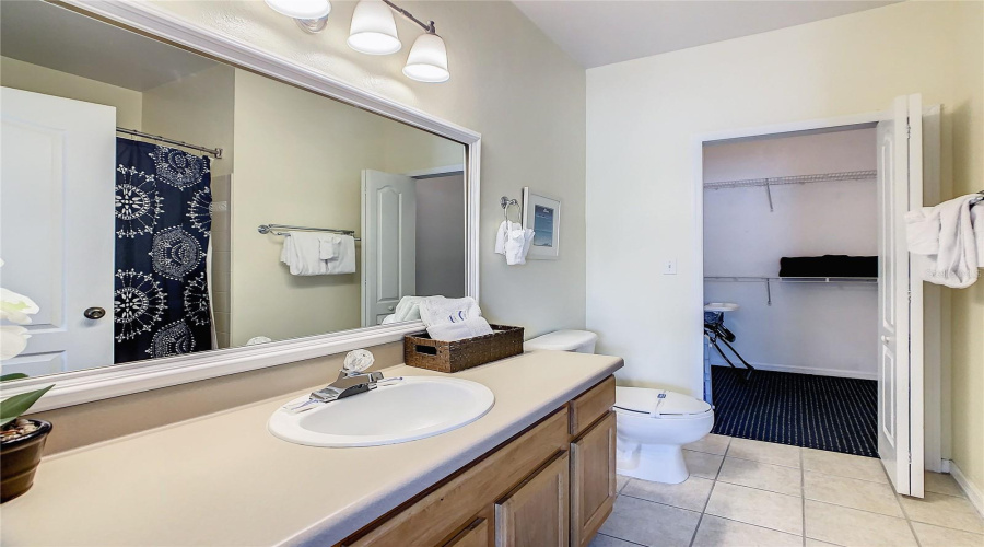 KISSIMMEE, Florida 34746, 2 Bedrooms Bedrooms, ,2 BathroomsBathrooms,Residential,For Sale,BONFIRE BEACH,0,MFRO6285227