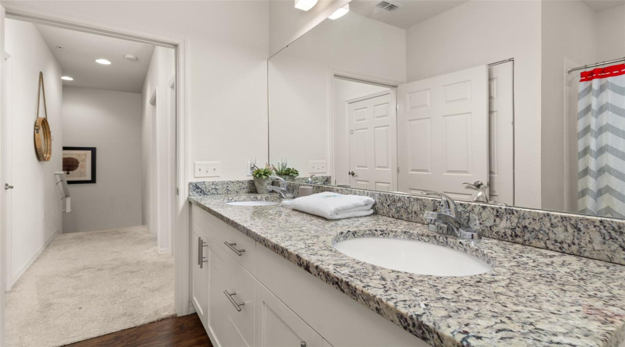 Full bath on 2nd Floor