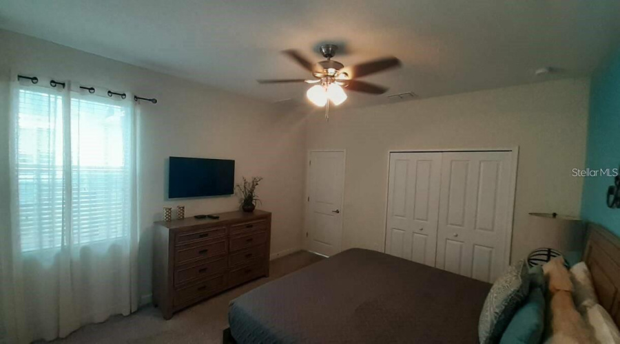 DAVENPORT, Florida 33896, 5 Bedrooms Bedrooms, ,5 BathroomsBathrooms,Residential,For Sale,MOON VALLEY,0,MFRS5121268
