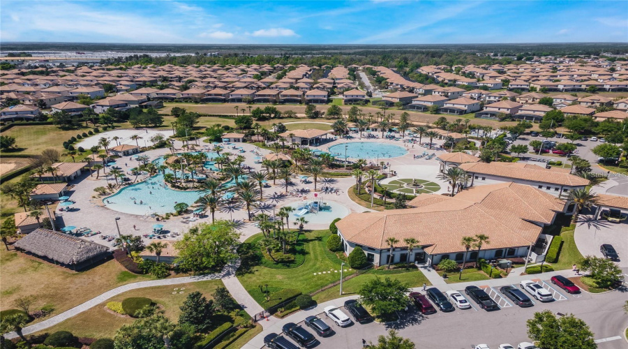 DAVENPORT, Florida 33896, 5 Bedrooms Bedrooms, ,5 BathroomsBathrooms,Residential,For Sale,MOON VALLEY,0,MFRS5121268