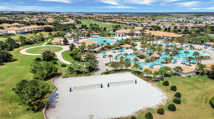 DAVENPORT, Florida 33896, 5 Bedrooms Bedrooms, ,5 BathroomsBathrooms,Residential,For Sale,MOON VALLEY,0,MFRS5121268