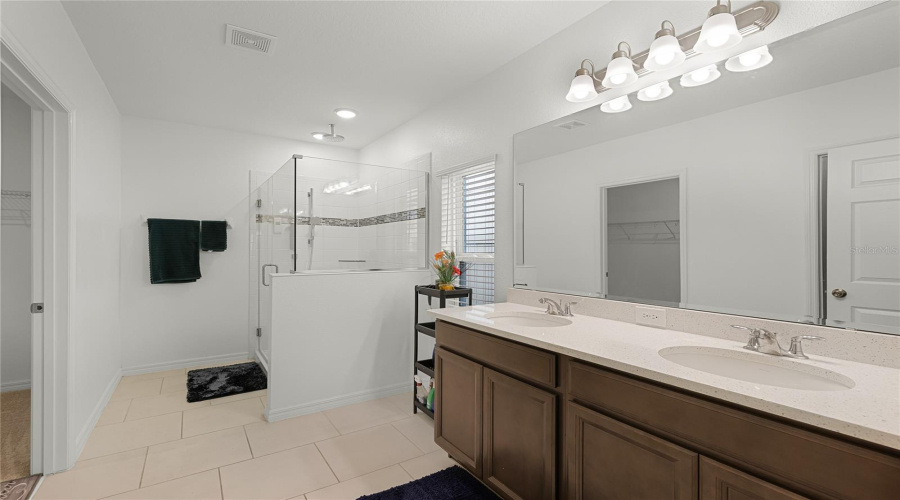 Primary En suite