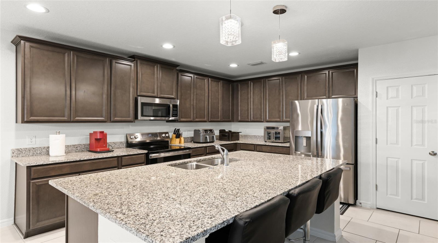 Large Island Kitchen