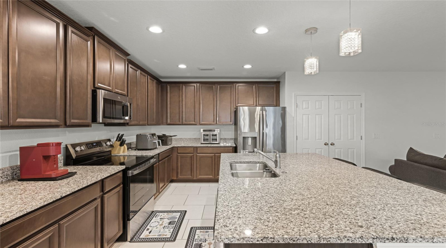 Large Island Kitchen
