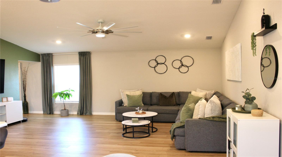 Living Room 4