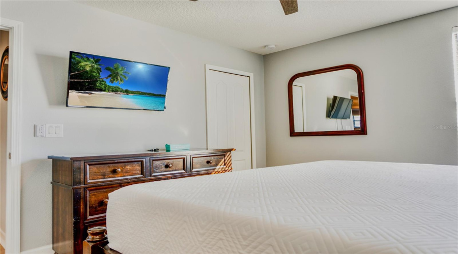 DAVENPORT, Florida 33896, 8 Bedrooms Bedrooms, ,5 BathroomsBathrooms,Residential,For Sale,WEDGE,0,MFRS5121423