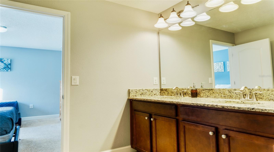 DAVENPORT, Florida 33896, 8 Bedrooms Bedrooms, ,5 BathroomsBathrooms,Residential,For Sale,WEDGE,0,MFRS5121423
