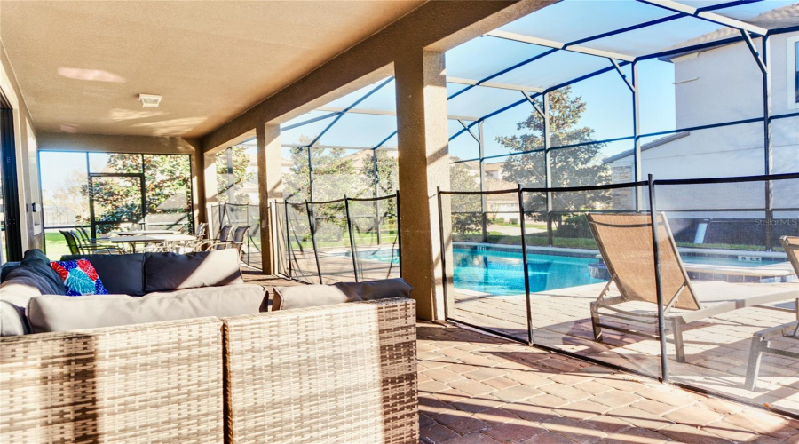 DAVENPORT, Florida 33896, 8 Bedrooms Bedrooms, ,5 BathroomsBathrooms,Residential,For Sale,WEDGE,0,MFRS5121423