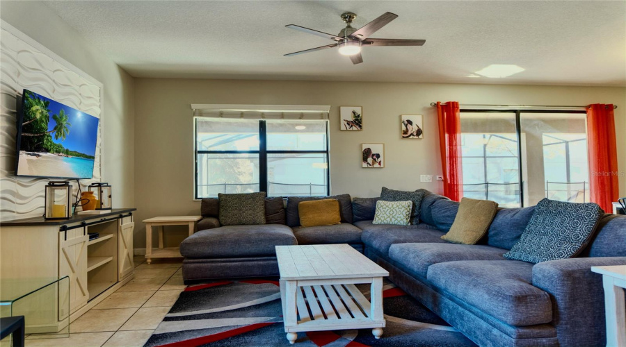 DAVENPORT, Florida 33896, 8 Bedrooms Bedrooms, ,5 BathroomsBathrooms,Residential,For Sale,WEDGE,0,MFRS5121423