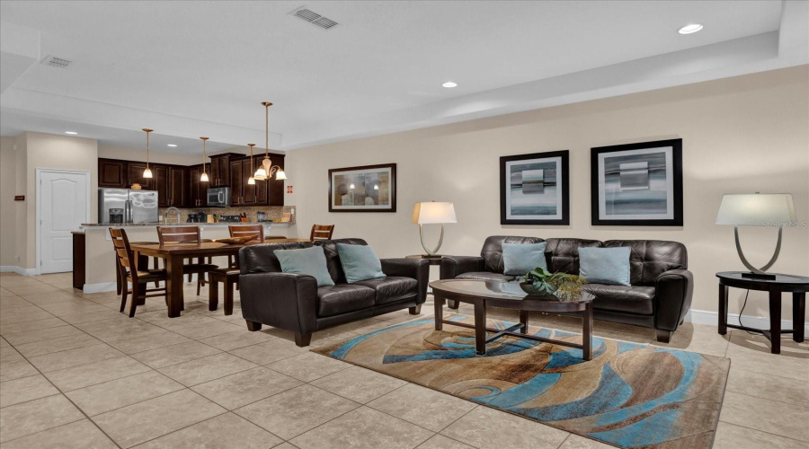 DAVENPORT, Florida 33896, 3 Bedrooms Bedrooms, ,2 BathroomsBathrooms,Residential,For Sale,ROSEVILLE,0,MFRO6283302