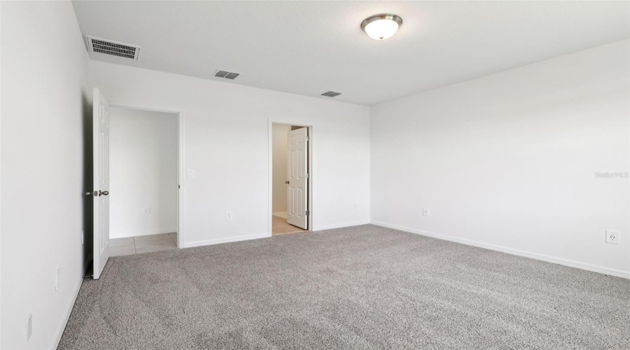 DAVENPORT, Florida 33837, 4 Bedrooms Bedrooms, ,3 BathroomsBathrooms,Residential,For Sale,WHITE TAIL,0,MFRO6286113