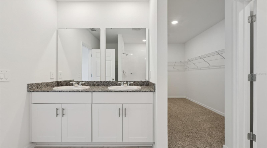 DAVENPORT, Florida 33837, 4 Bedrooms Bedrooms, ,3 BathroomsBathrooms,Residential,For Sale,WHITE TAIL,0,MFRO6286113