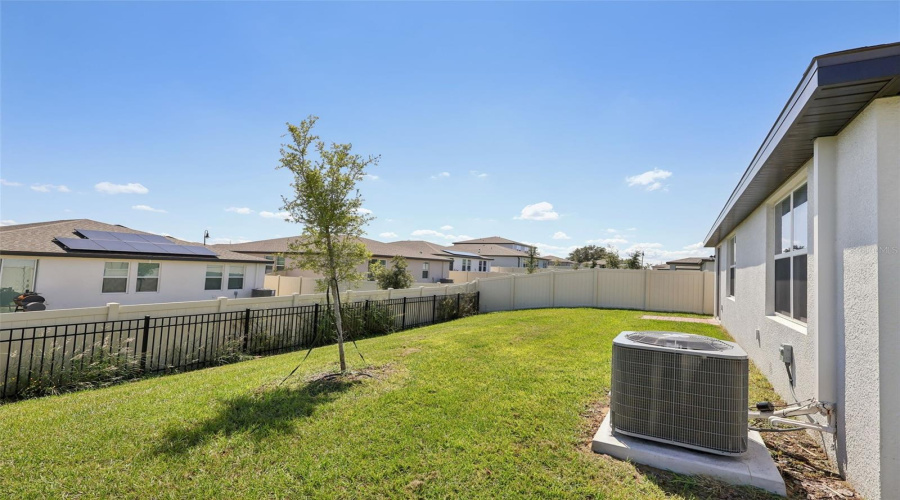 DAVENPORT, Florida 33837, 4 Bedrooms Bedrooms, ,3 BathroomsBathrooms,Residential,For Sale,WHITE TAIL,0,MFRO6286113