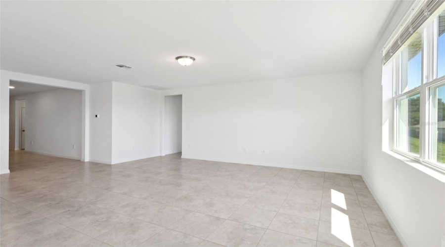 DAVENPORT, Florida 33837, 4 Bedrooms Bedrooms, ,3 BathroomsBathrooms,Residential,For Sale,WHITE TAIL,0,MFRO6286113