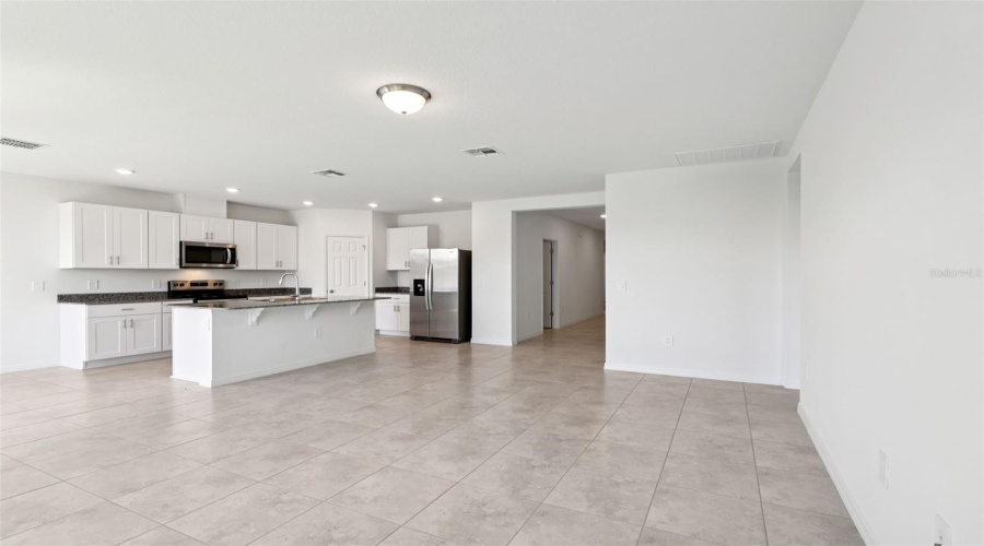 DAVENPORT, Florida 33837, 4 Bedrooms Bedrooms, ,3 BathroomsBathrooms,Residential,For Sale,WHITE TAIL,0,MFRO6286113