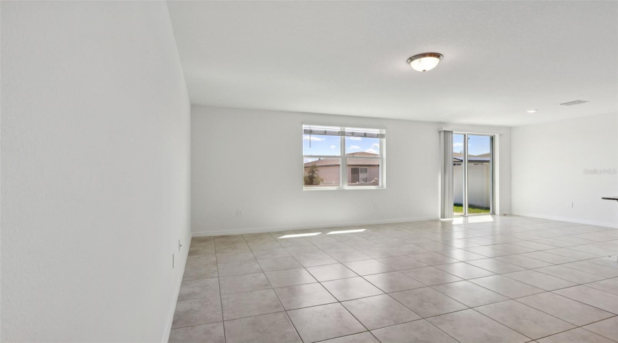 DAVENPORT, Florida 33837, 4 Bedrooms Bedrooms, ,3 BathroomsBathrooms,Residential,For Sale,WHITE TAIL,0,MFRO6286113