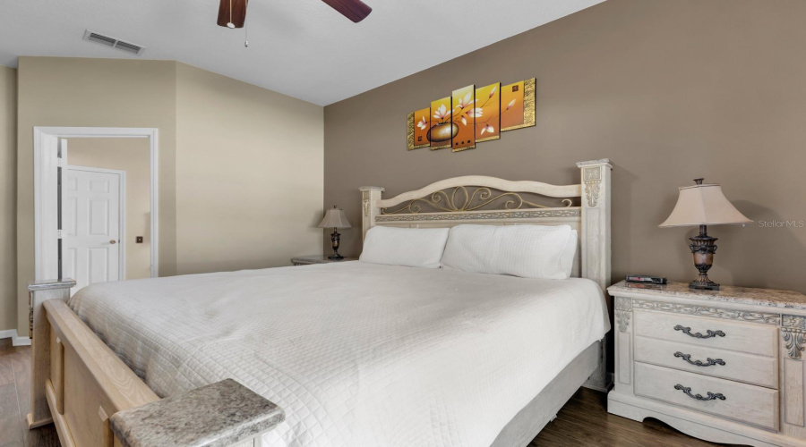 KISSIMMEE, Florida 34747, 4 Bedrooms Bedrooms, ,3 BathroomsBathrooms,Residential,For Sale,FAN PALM,MFRO6259938