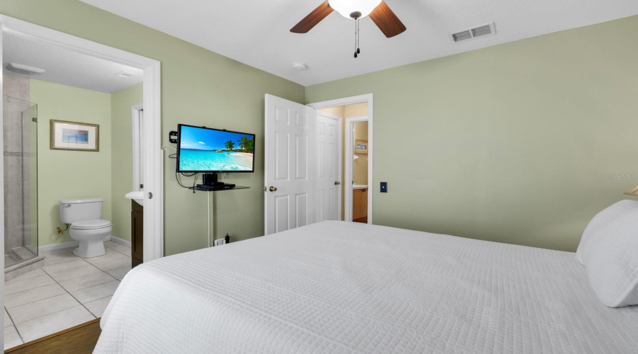 KISSIMMEE, Florida 34747, 4 Bedrooms Bedrooms, ,3 BathroomsBathrooms,Residential,For Sale,FAN PALM,MFRO6259938