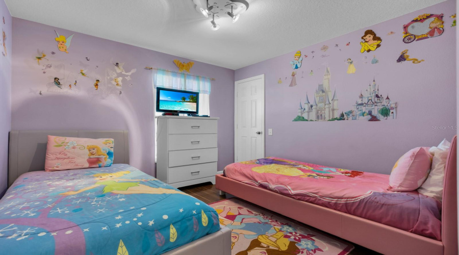 KISSIMMEE, Florida 34747, 4 Bedrooms Bedrooms, ,3 BathroomsBathrooms,Residential,For Sale,FAN PALM,MFRO6259938