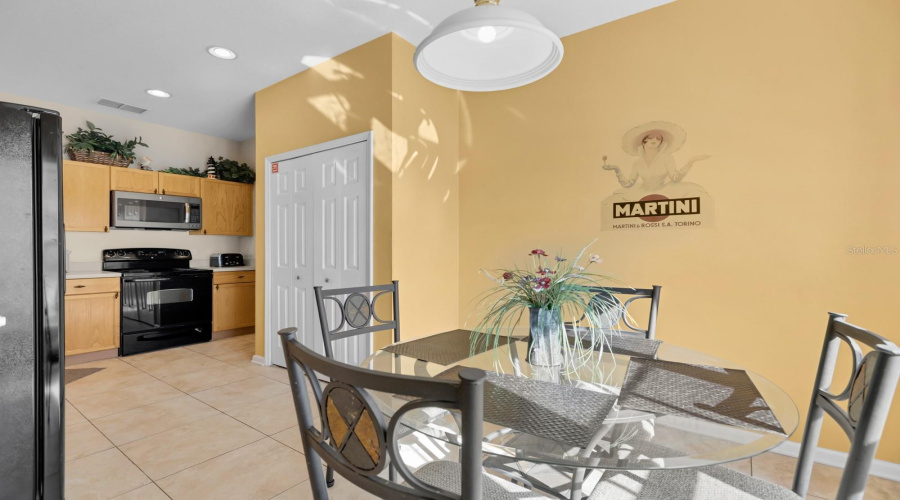 KISSIMMEE, Florida 34747, 4 Bedrooms Bedrooms, ,3 BathroomsBathrooms,Residential,For Sale,FAN PALM,MFRO6259938