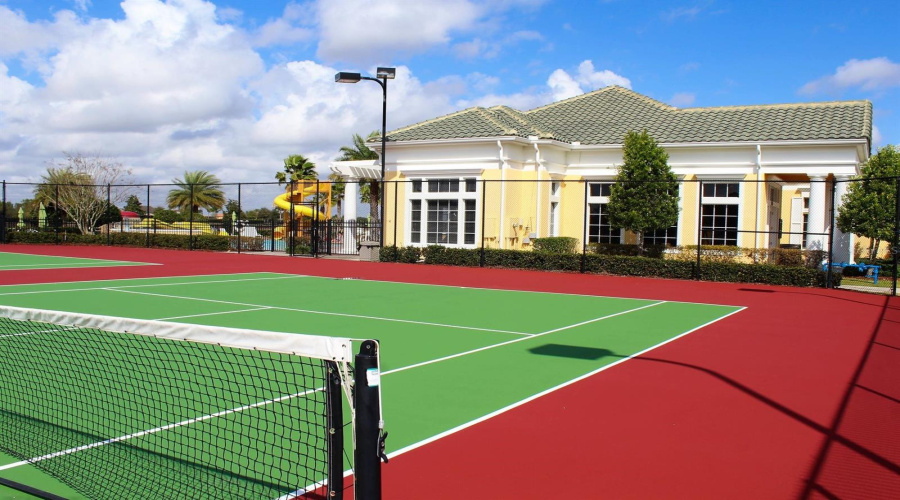 DAVENPORT, Florida 33837, 6 Bedrooms Bedrooms, ,5 BathroomsBathrooms,Residential,For Sale,CROFTON,0,MFRS5120801