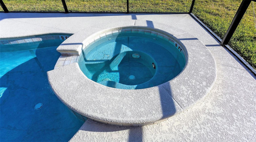 DAVENPORT, Florida 33837, 6 Bedrooms Bedrooms, ,5 BathroomsBathrooms,Residential,For Sale,CROFTON,0,MFRS5120801