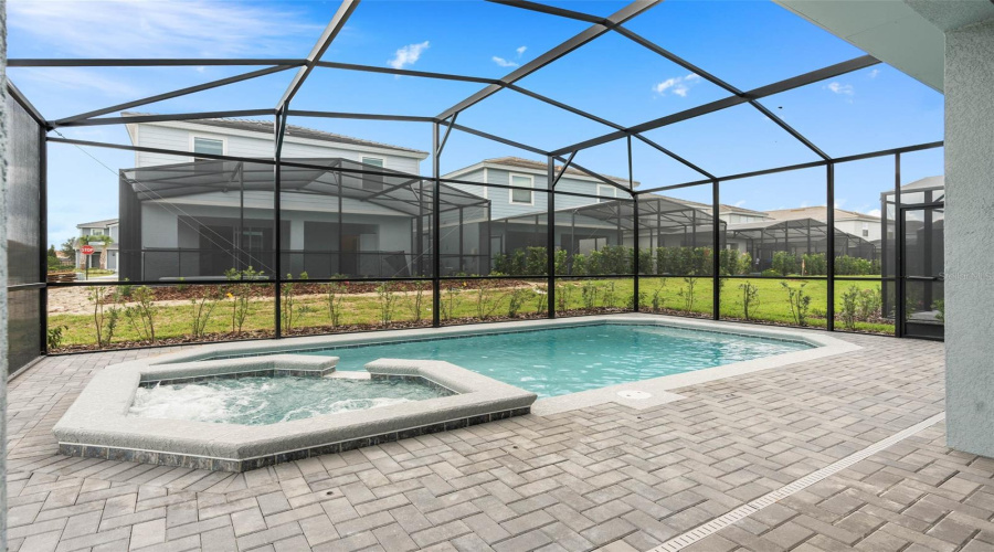 DAVENPORT, Florida 33837, 7 Bedrooms Bedrooms, ,5 BathroomsBathrooms,Residential,For Sale,OAKMOSS,0,MFRO6286199