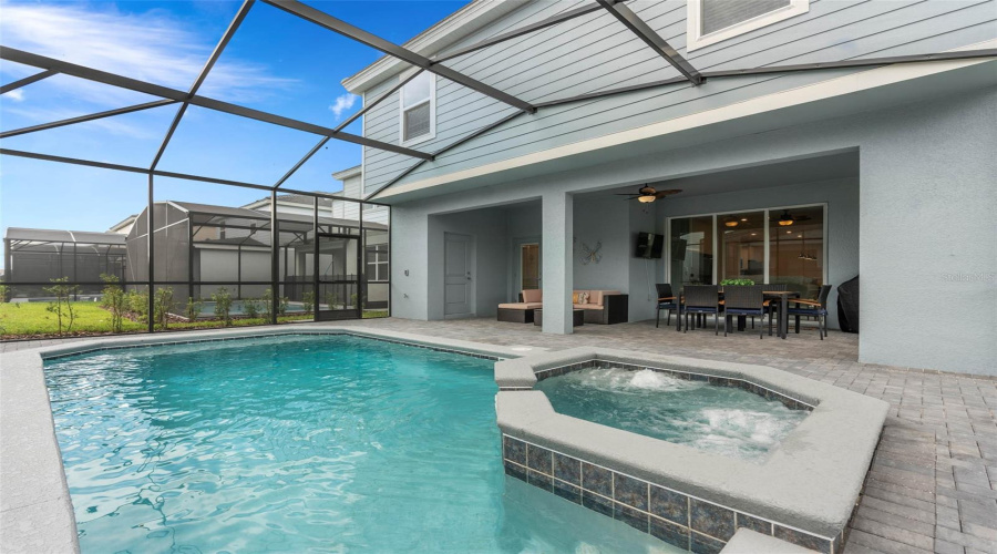 DAVENPORT, Florida 33837, 7 Bedrooms Bedrooms, ,5 BathroomsBathrooms,Residential,For Sale,OAKMOSS,0,MFRO6286199