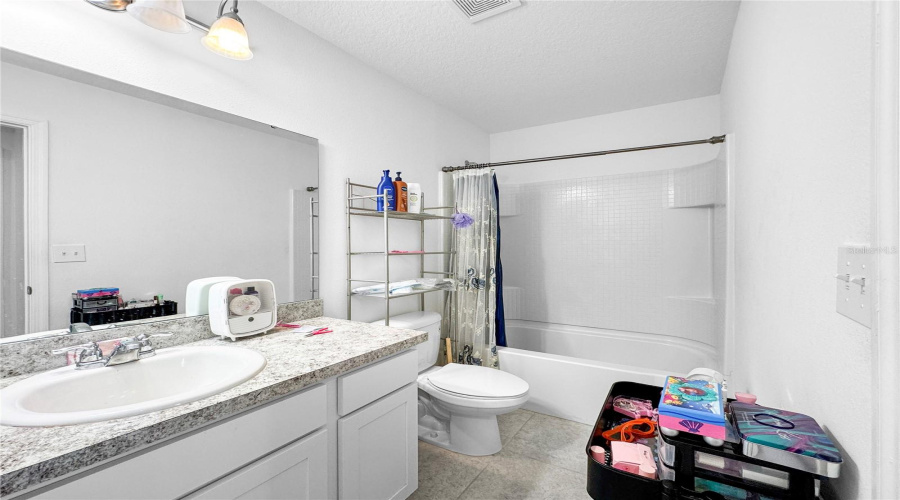 DAVENPORT, Florida 33837, 3 Bedrooms Bedrooms, ,2 BathroomsBathrooms,Residential,For Sale,MADISON,0,MFRO6285956