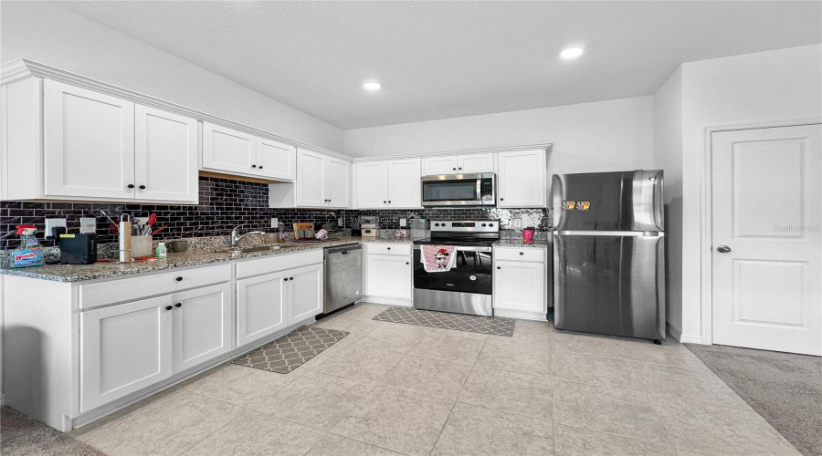 DAVENPORT, Florida 33837, 3 Bedrooms Bedrooms, ,2 BathroomsBathrooms,Residential,For Sale,MADISON,0,MFRO6285956
