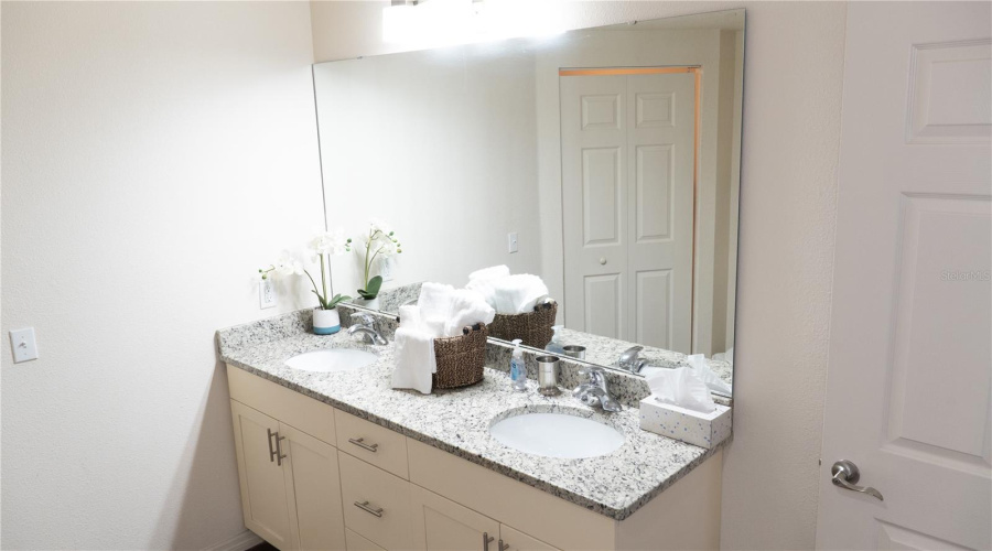 KISSIMMEE, Florida 34746, 3 Bedrooms Bedrooms, ,2 BathroomsBathrooms,Residential,For Sale,DIPLOMAT,0,MFRS5121887