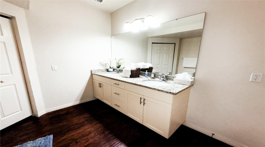KISSIMMEE, Florida 34746, 3 Bedrooms Bedrooms, ,2 BathroomsBathrooms,Residential,For Sale,DIPLOMAT,0,MFRS5121887
