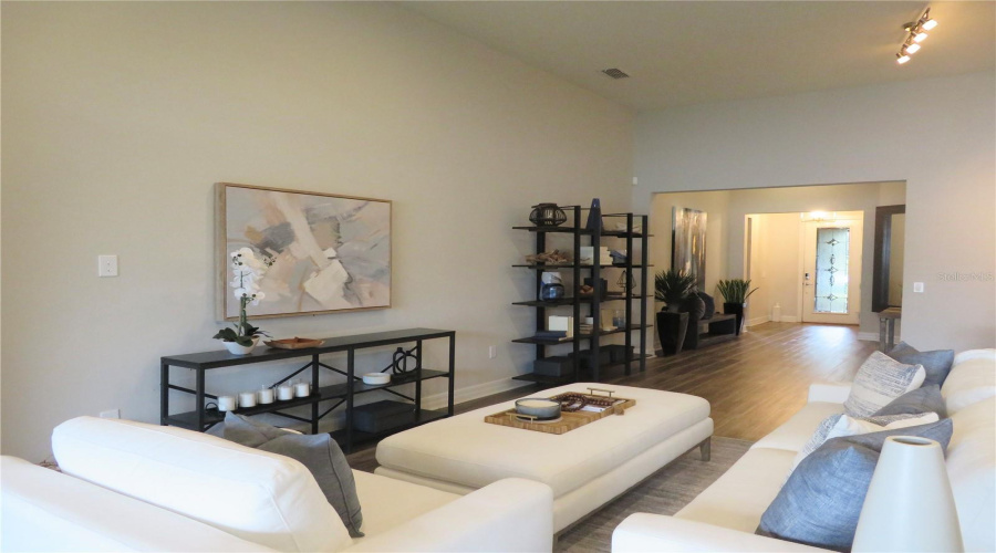 ORLANDO, Florida 32836, 3 Bedrooms Bedrooms, ,2 BathroomsBathrooms,Residential,For Sale,MEADOW GROVE,0,MFRO6267347