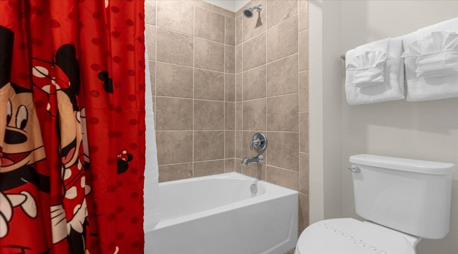 DAVENPORT, Florida 33897, 5 Bedrooms Bedrooms, ,4 BathroomsBathrooms,Residential,For Sale,LANA,0,MFRO6284902